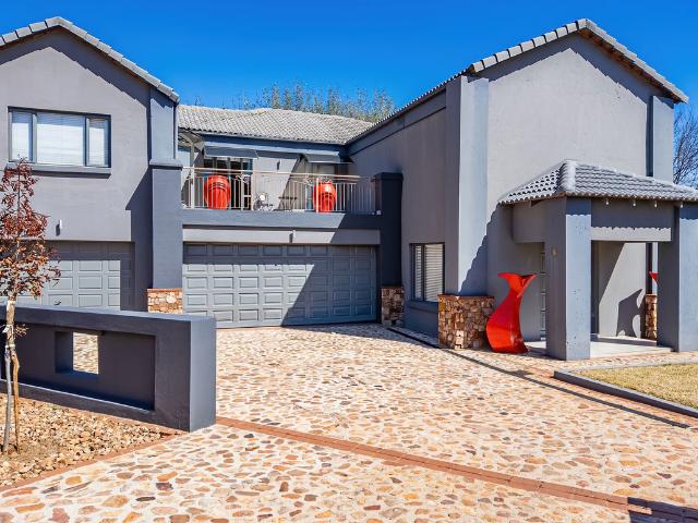 5 Bedroom House To Let in WestLake Country & Safari Estate