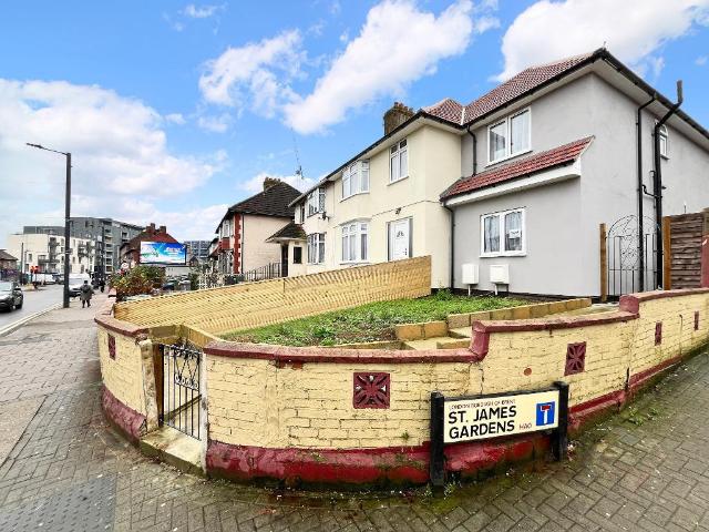 5 Bedroom HOUSE To Let