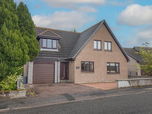 5 bedroom House To Rent
