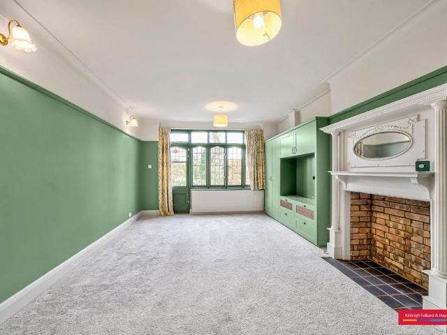 5 bedroom house to rent