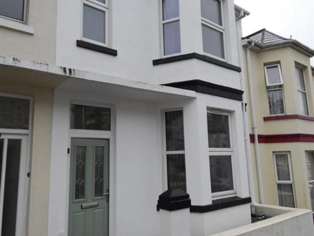 5 bedroom house to rent