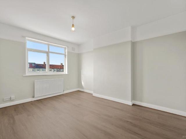 5 bedroom house to rent