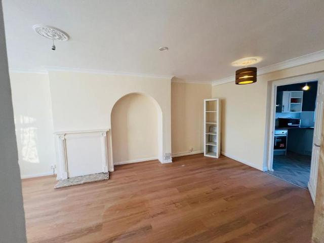 5 bedroom house to rent