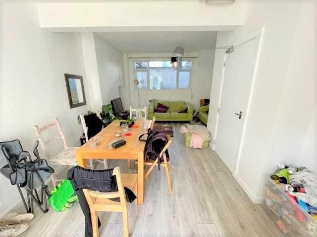 5 bedroom house to rent