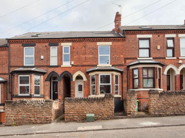 5 bedroom house to rent