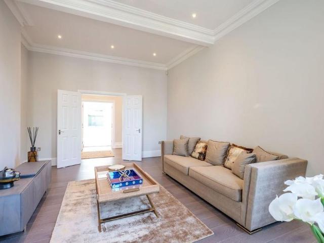 5 bedroom house to rent
