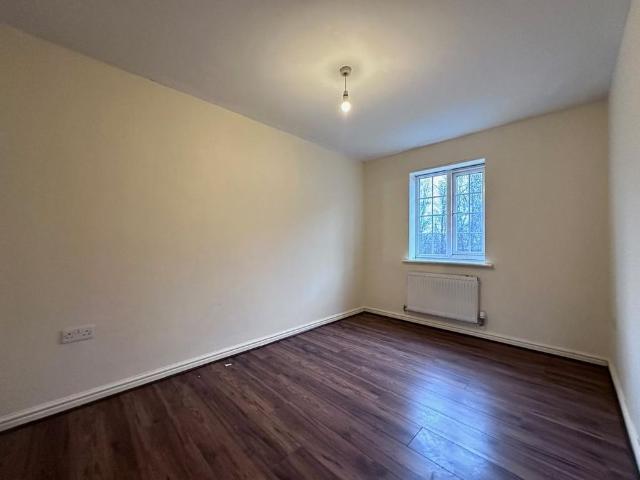 5 bedroom house to rent