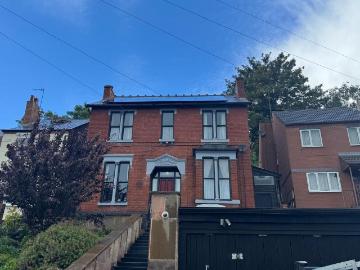 5 bedroom house to rent