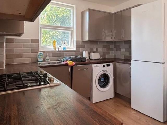 5 bedroom house to rent
