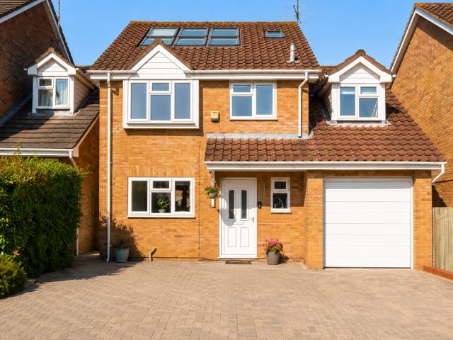 5 bedroom house to rent
