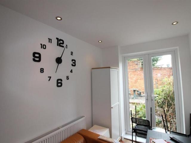 5 bedroom house to rent