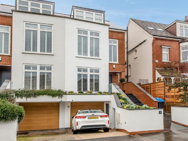 5 bedroom house to rent