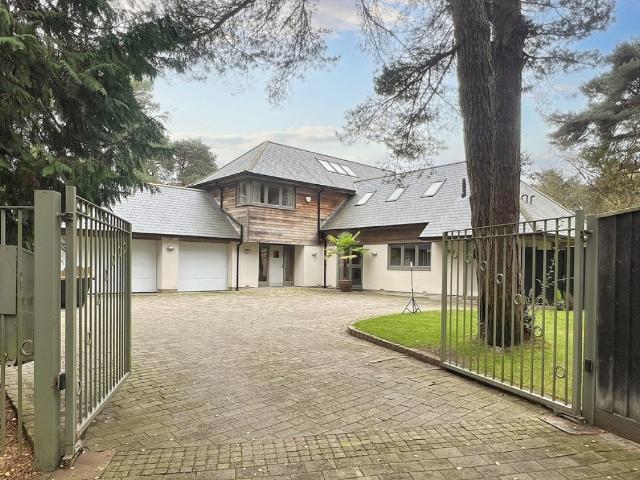 5 bedroom House To Rent