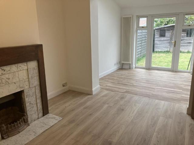 5 bedroom house to rent