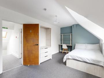 5 bedroom house to rent