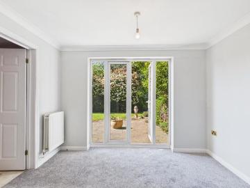 5 bedroom house to rent
