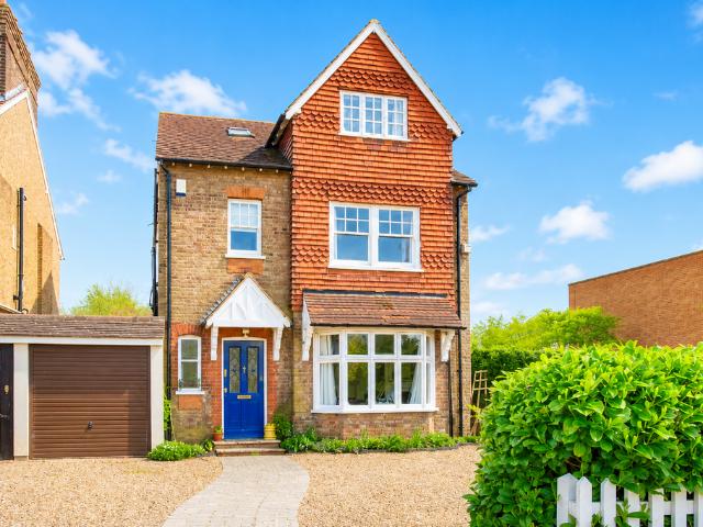 5 bedroom house to rent