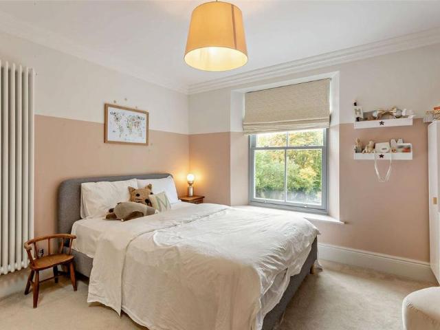 5 bedroom house to rent