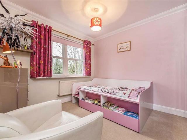 5 bedroom house to rent