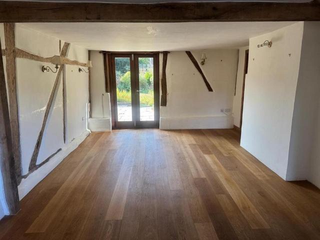5 bedroom house to rent