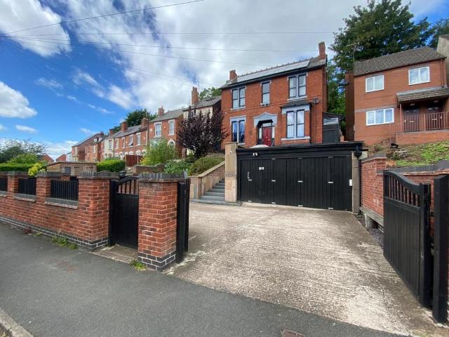 5 bedroom house to rent