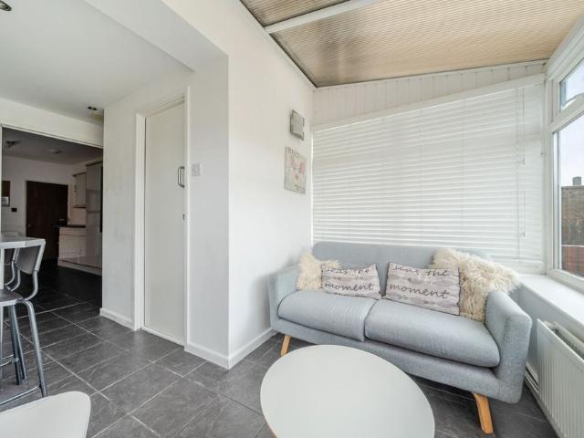 5 bedroom house to rent