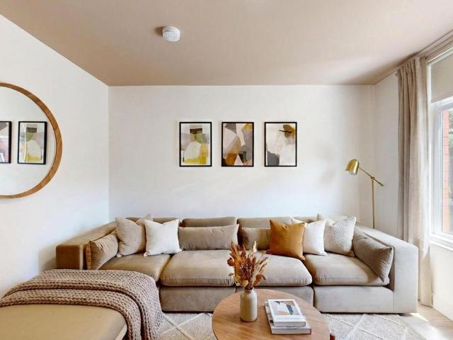 5 bedroom house to rent