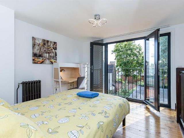5 bedroom house to rent