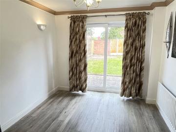 5 Bedroom House To Rent