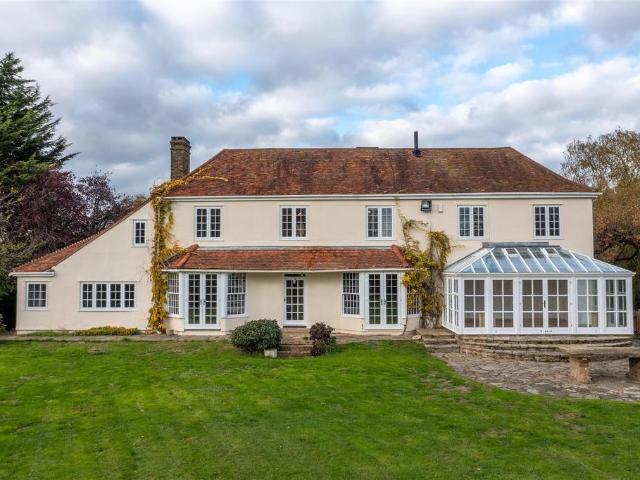 5 bedroom house to rent
