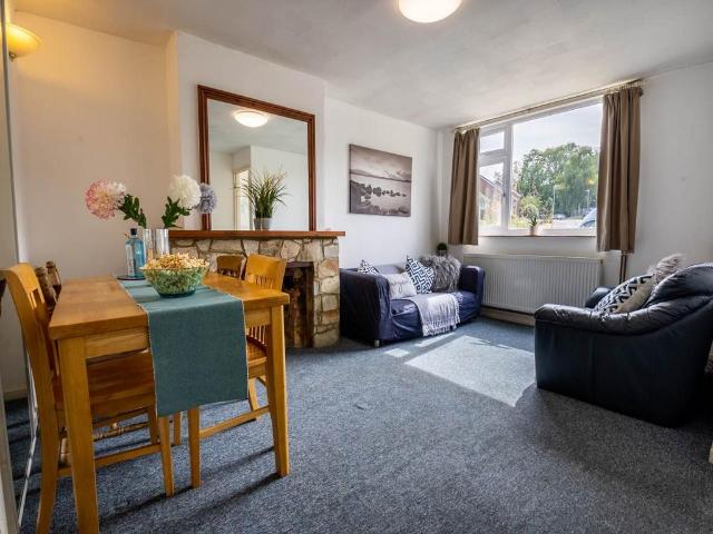 4 bedroom house to rent