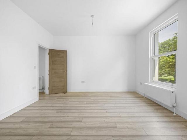 5 bedroom house to rent
