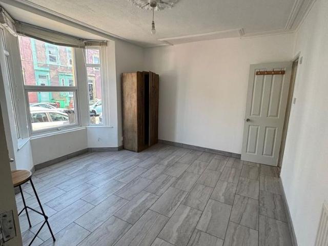 5 bedroom house to rent