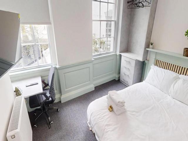 5 bedroom house to rent