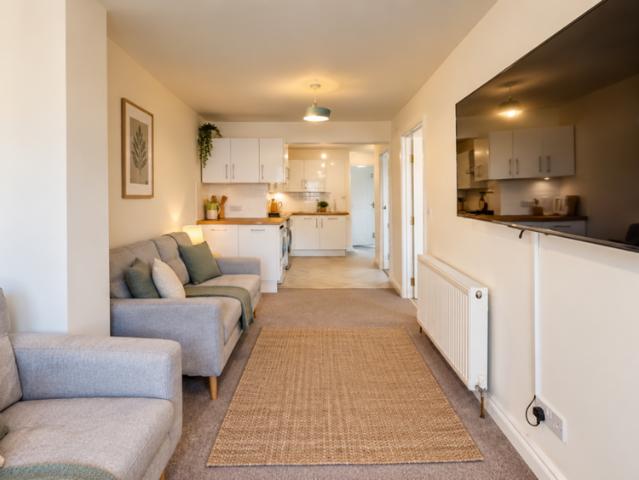 5 bedroom house to rent