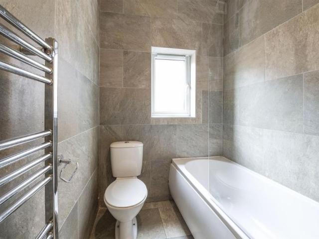 5 bedroom house to rent
