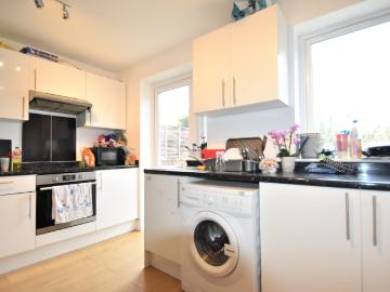 5 bedroom house to rent