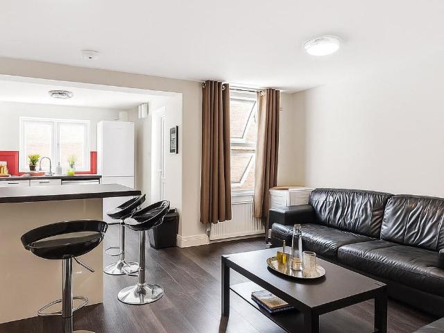 5 bedroom house to rent