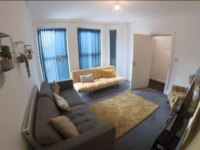 5 bedroom house to rent