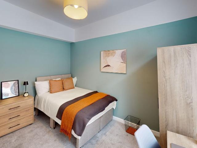 5 bedroom house to rent