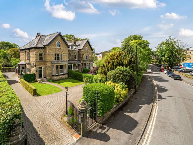 5 bedroom house to rent