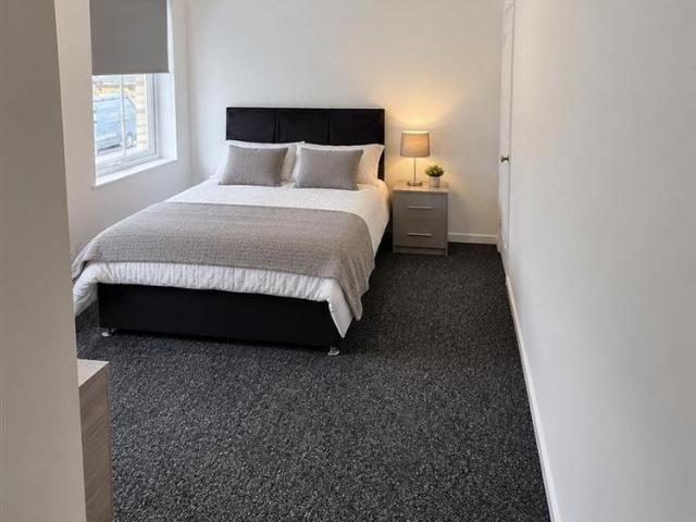 5 bedroom house to rent