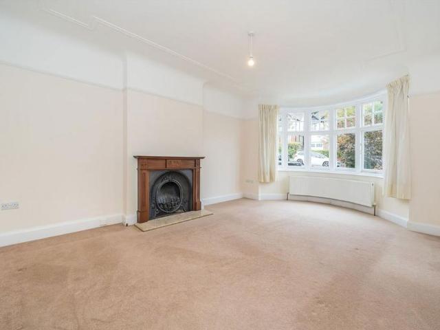 5 bedroom house to rent