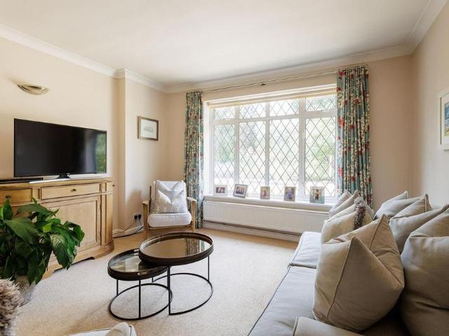 5 bedroom house to rent