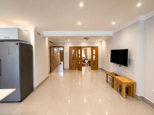 5 bedroom house to rent