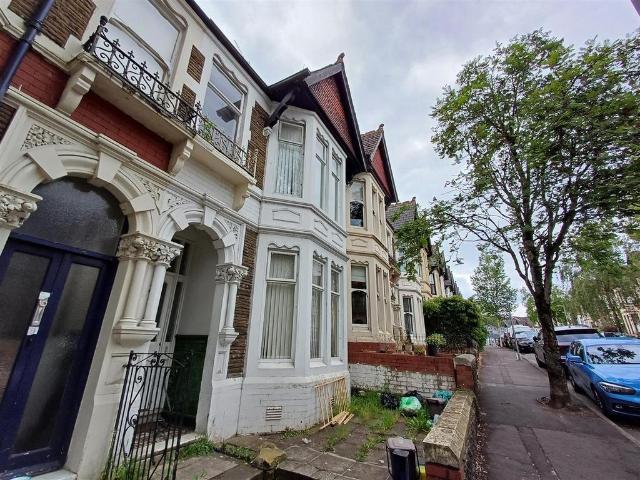 5 bedroom house to rent