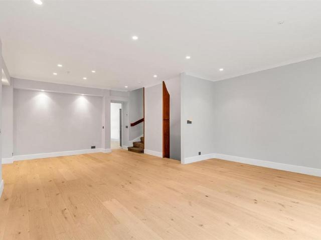 5 bedroom house to rent