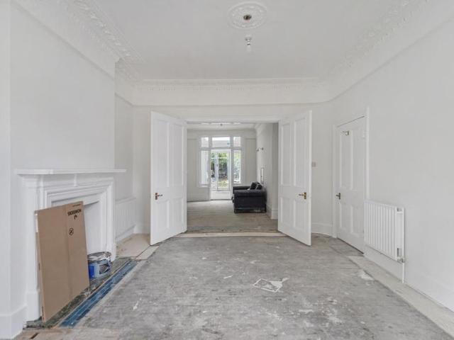 5 bedroom house to rent