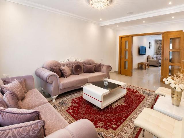 5 bedroom house to rent
