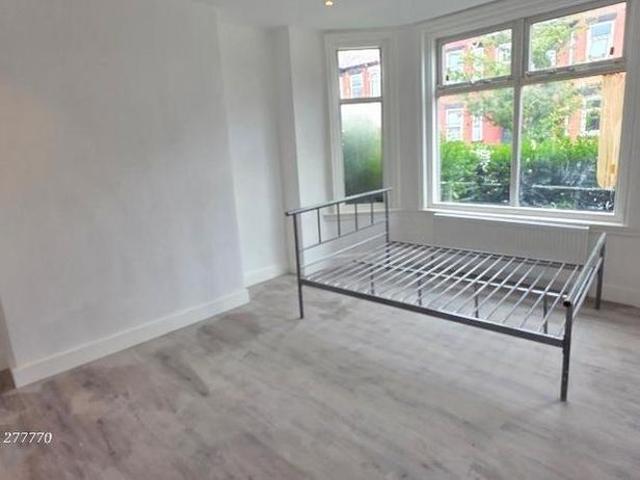 5 bedroom house to rent